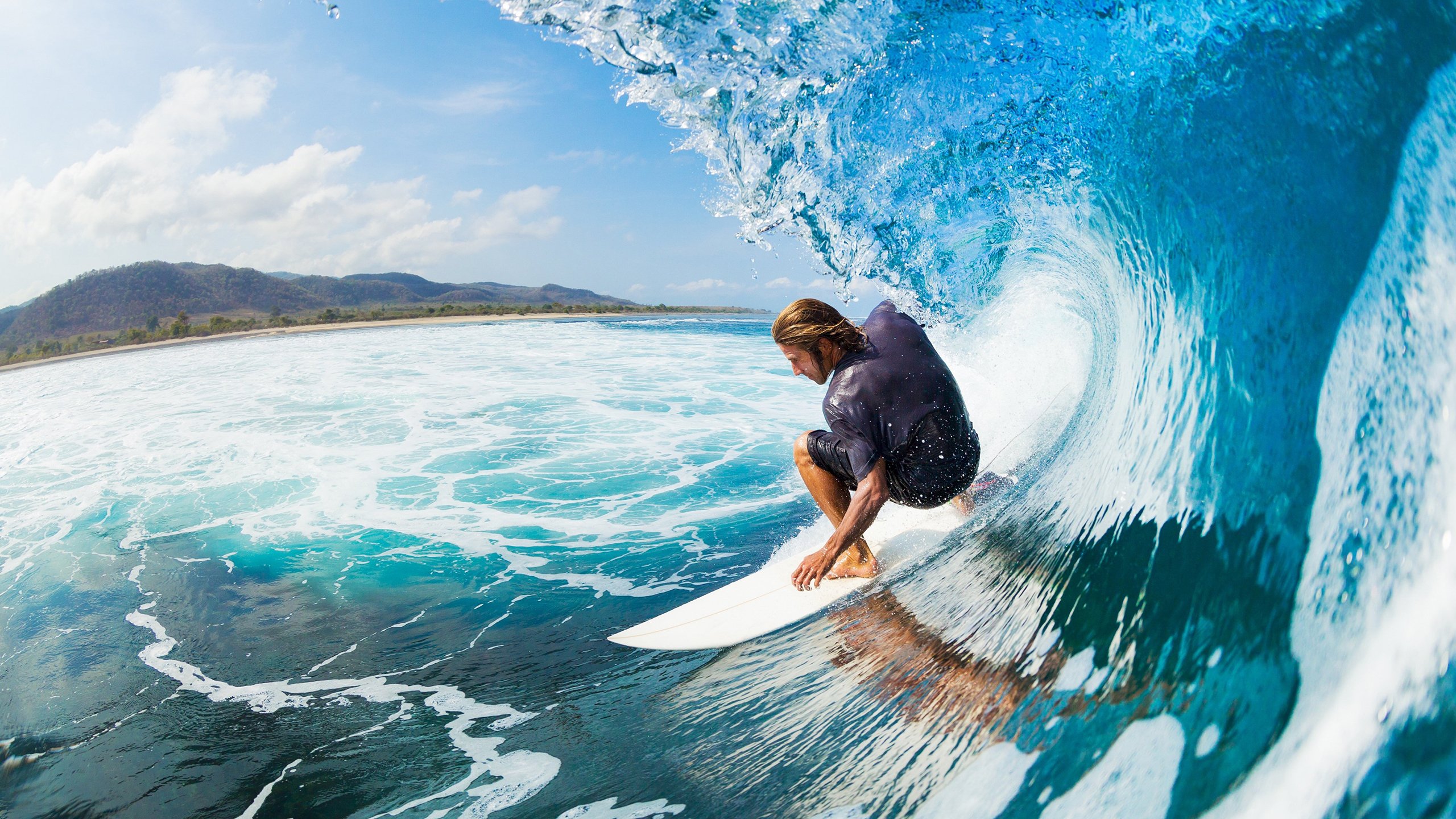 开云体育入口-“天才车手的秘技：漂移、超车与操控的完美结合”，漂移及超车技术